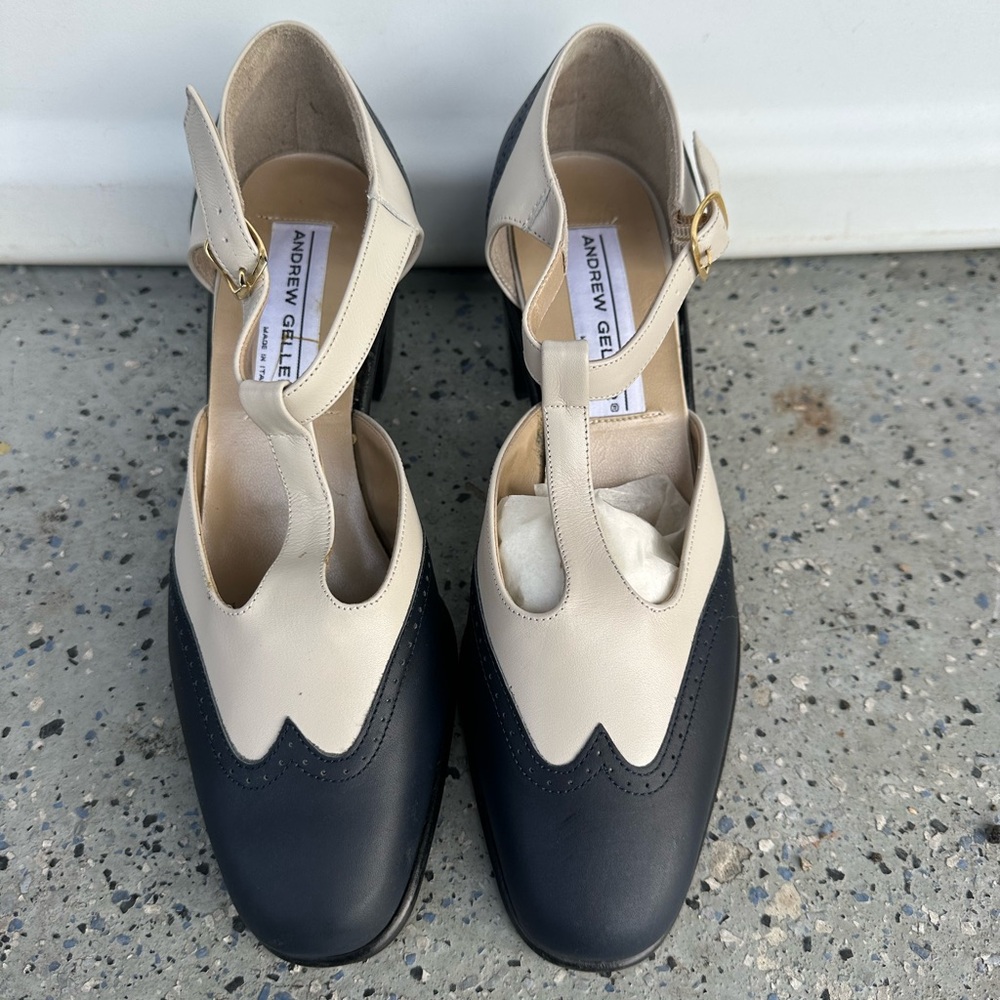 Andrew Geller Black and Cream Heels